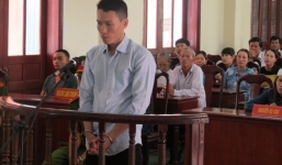 Dùng gậy đánh chết người vì chạy xe nhanh