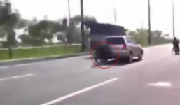 Lạnh người xem 'quái xế' đua xe ngông cuồng trên quốc lộ