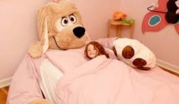 5 loại đồ vật bạn nên để thật xa giường ngủ