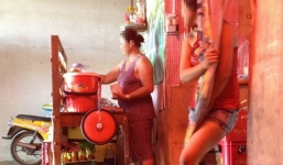 Thâm nhập những quán cà phê 'tới bến' ở miền Tây