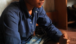 Có nhà mới, Hào Anh đuổi cha mẹ ra đường