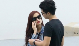 Hoàng Thùy Linh diện mốt giấu quần, quấn quýt bạn trai Harry