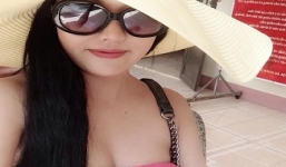 Phi Thanh Vân gợi cảm bên bạn trai đi hoàn tất thủ tục li hôn vợ cũ