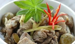 Mẹo chế biến món vịt om sấu béo ngậy không hôi