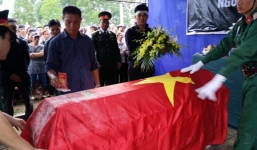 Vụ máy bay rơi ở Hòa Lạc: Thêm một chiến sỹ hi sinh