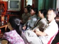 Hoang mang nhiều học sinh bị vật nhọn đâm vào người sợ nhiễm HIV