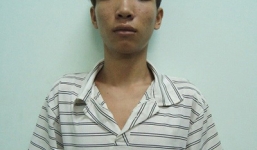 Thiếu niên dùng tuốc nơ vít đâm chết người tại nhà bạn gái ra đầu thú