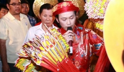 Hoài Linh cùng dàn sao Việt hội tụ mừng giỗ tổ sân khấu