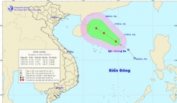 Áp thấp nhiệt đới cách Hoàng Sa 290km