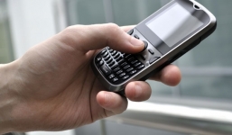 Bị bạn trai nhắn tin 21.807 lần để đòi từ 'cảm ơn'