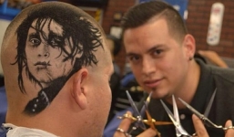 Anh thợ tài năng nhất thế giới cắt tóc đẹp như tranh vẽ