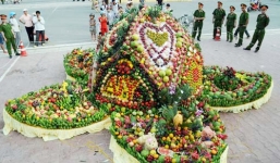 Cận cảnh mâm cỗ Trung thu 'khổng lồ' tại Tuyên Quang