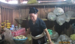 Bệnh nhân từ cõi chết trở về nhờ bài thuốc gia truyền của người Thái đen