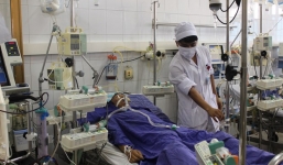 Vụ ngạt khí tại quán karaoke: Chuyển nạn nhân chết não về nhà