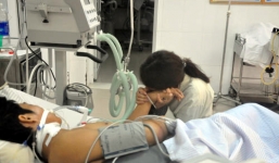 Vụ ngạt khí tại quán karaoke: Nạn nhân chết não tử vong trên đường về nhà