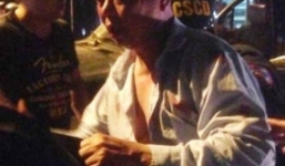 Xe 'điên' gây tai nạn liên hoàn, tàn nhẫn đâm người trên phố Đội Cấn