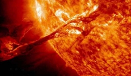 Siêu bão Mặt Trời sắp 'đổ bộ' Trái Đất
