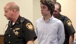 Sát thủ xả súng trường học vượt ngục, người dân thấp thỏm lo sợ