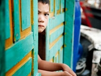 Giật mình con số hơn 1 triệu trẻ em không được đến trường