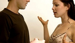 Một ngày em có 100 nghìn đi chợ, còn đòi gì nữa?