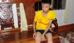 Vụ bồn nước đè chết 2 HS: 'Các bạn cháu chảy máu nhiều lắm'