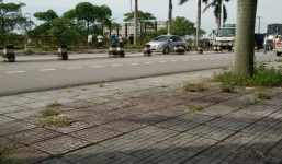 Kẻ 'ngáo đá' bắt con tin, lao vào công an phường đòi... taxi