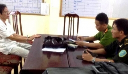 Lái xe taxi mưu trí chở tên trộm giả gái vào đồn Công an