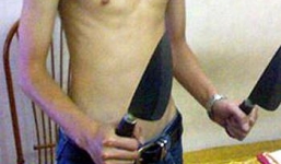 Bắt hung thủ bỗng dưng chạy ra đường, chém người nứt sọ