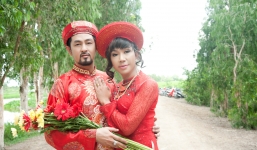 Long Nhật lộ ảnh cưới với bạn trai đại gia