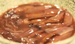 Những món ăn sống siêu kinh dị trên thế giới