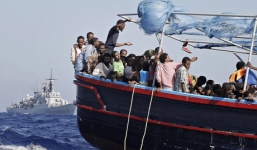 100 trẻ em đã bị “dìm chết” trong vụ chìm tàu ở Địa Trung Hải