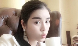  Lý Nhã Kỳ an ủi kiều nữ Ngọc Lan vượt qua cú sốc