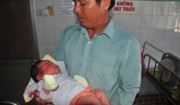 Sản phụ 102 kg sinh 4 con cùng có cân nặng khác thường