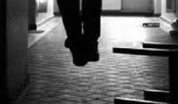 Giám đốc Trung tâm Giáo dục thường xuyên tự tử tại nhà riêng