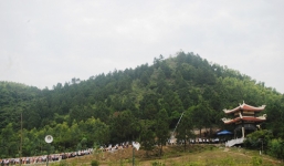 Tạm ngưng đón khách viếng mộ dịp một năm ngày mất Đại tướng Võ Nguyên Giáp