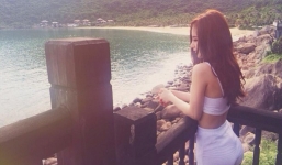 Angela Phương Trinh mặc bikini gợi cảm trên biển Đà Nẵng