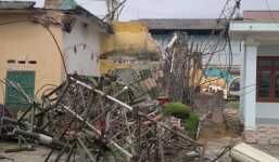 Cột phát sóng cao 80m của Đài truyền hình bị đổ sập