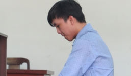 Dụ dỗ học sinh lớp 7 nghỉ học rồi dẫn vào nhà nghỉ quan hệ