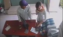 Choáng với những màn ảo thuật trộm cướp iphone đắt tiền trong cửa hàng