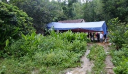 Phát hiện người mẹ 19 tuổi cùng con trai 2 tuổi treo cổ trong rừng