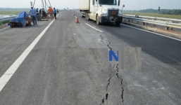 Cao tốc dài nhất Việt Nam nứt toác sau 2 ngày thông xe