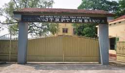 Cây phượng đổ làm 6 học sinh phải nhập viện cấp cứu