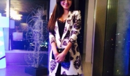 Hoa hậu Diễm Hương giấu bụng bầu 5 tháng đi dự tiệc 