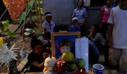 Học sinh lớp 3 xỉu vì đói, khi về ngã xuống sông chết thảm