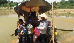 Nơi trẻ em đánh cược mạng sống để đến trường