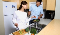 'Sau 13 năm, giờ tôi mới cảm thấy mình là một người phụ nữ được yêu'