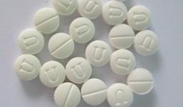 Nhiều thiếu niên Sài Gòn bị tâm thần vì nghiện... thuốc ho