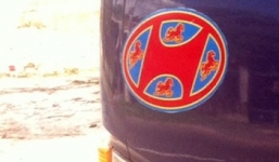 “Xe vua” chở quá tải có gắn logo riêng?