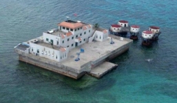 Trung Quốc sắp đưa 'công xưởng' cá khổng lồ ra Trường Sa