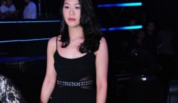 Nữ cơ phó Vietnam Airlines đi cổ vũ Trương Thế Vinh